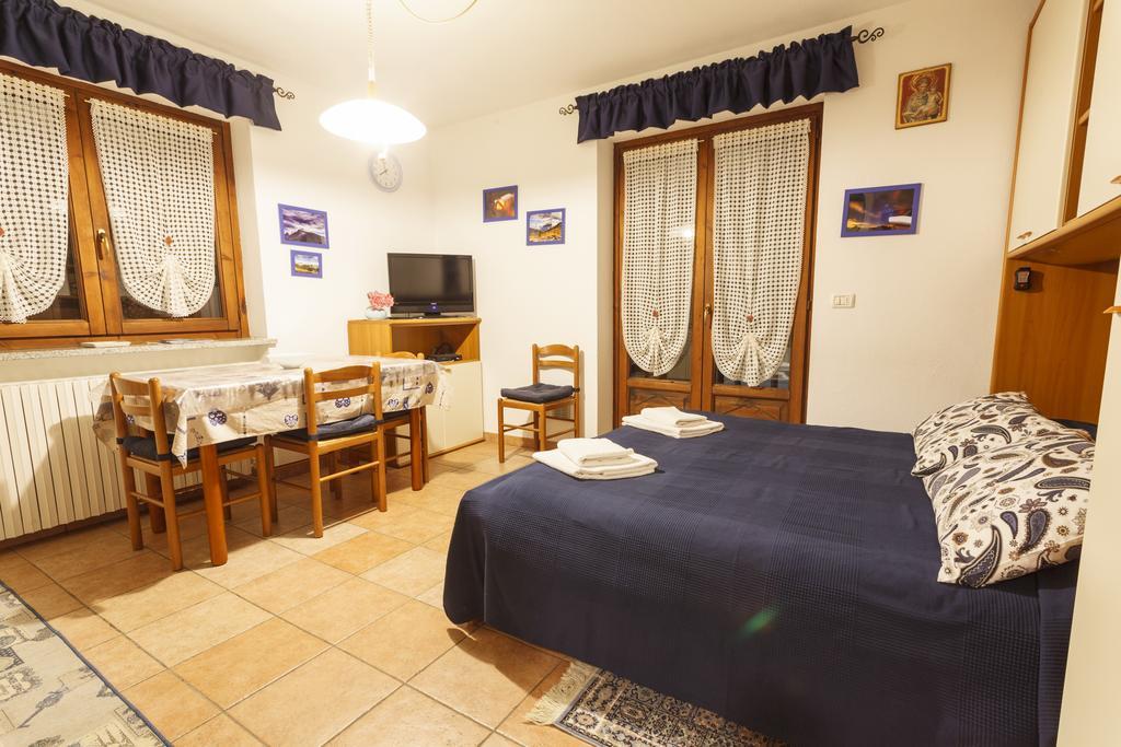 Casa Martin Leilighet Pragelato Eksteriør bilde